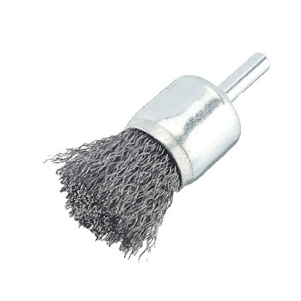 Metallborste med vågiga trådar och ett cylindriskt skaft i metall.