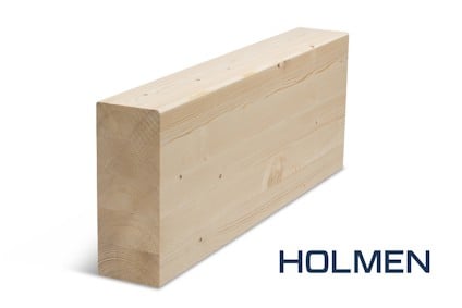 Limträbalk i ljus trä med synliga ådringar och kvistar. Texten "HOLMEN" är placerad nere till höger.
