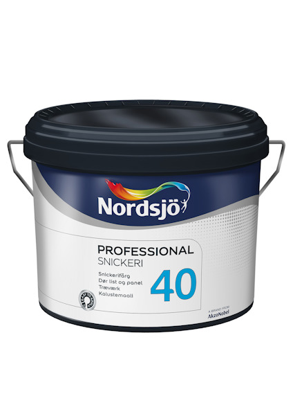 Färgbehållare med etikett "Nordsjö Professional Snickeri 40".