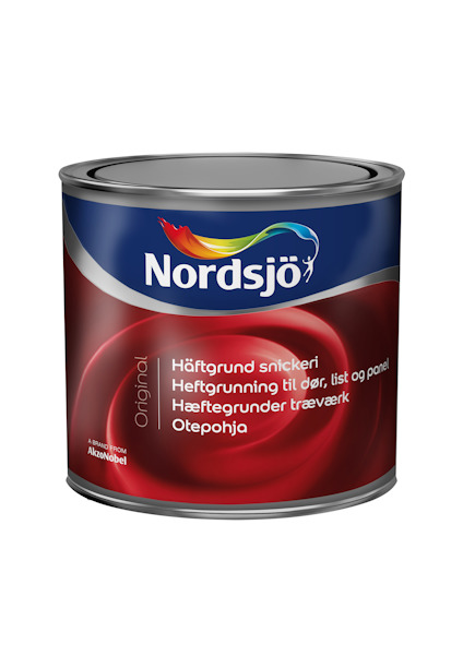 Färgburk från Nordsjö med text: "Häftgrund snickeri", "Heftgrunn til dør, list og panel" och fler språk.