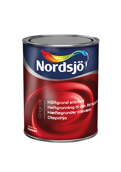 Färgbehållare med Nordsjö logotyp. Text: "Häftgrund snickeri", "Hæftegrunning til dør, list og panel", "Hæftegrund træværk".