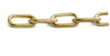 Guldfärgad kedja med ovala länkar mot vit bakgrund.