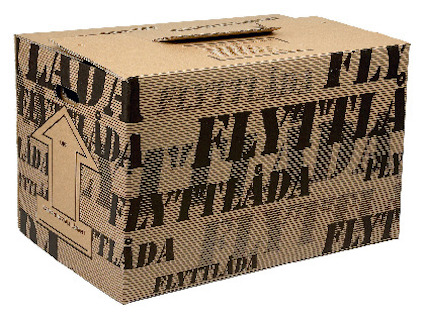 Brun flyttlåda med svart text "FLYTTLÅDA" och pilar som visar "UPP".