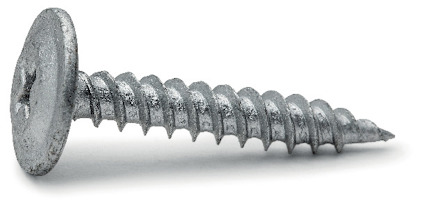 En metallskruv med platt huvud och gängad kropp, liggande på sidan mot en vit bakgrund.