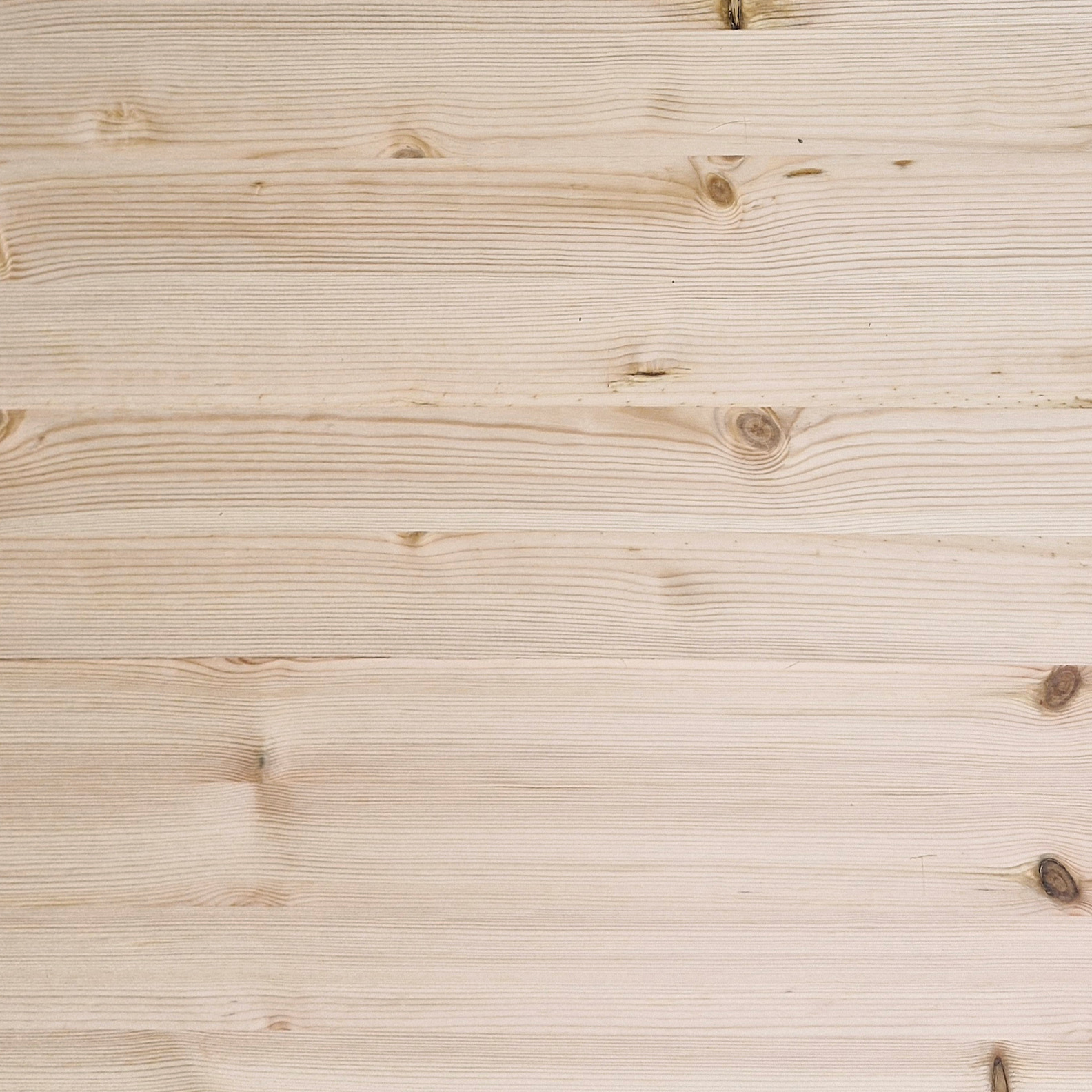 HOBBYSKIVA MASSIV FURU RAK KANT 28X2500X600 - Bo Andrén