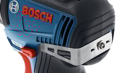 Handhållen elektrisk verktyg med Bosch-logotyp, blå och svart med röda detaljer.