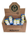 Kartong med etikett "MJÖLNER" innehåller blå och gula plastprodukter, etikett "MADE IN SWEDEN 100% RECYCLED PLASTIC".